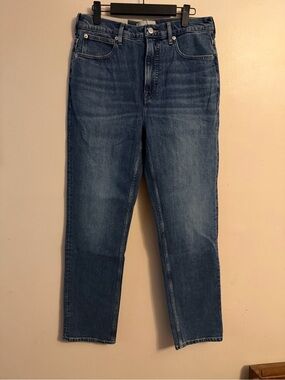 Everlane Straight-Leg Jeans in Medium Blue Wash